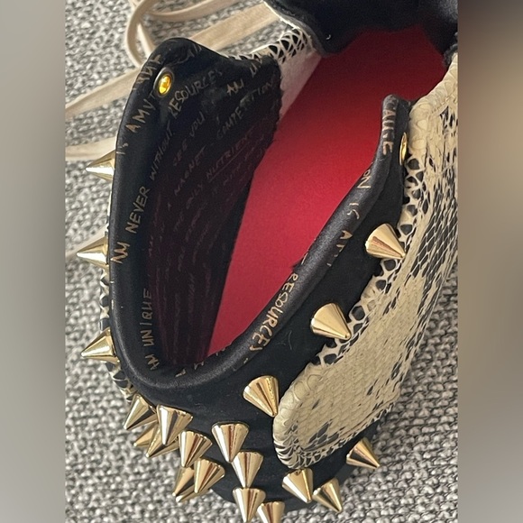 Reebok Melody Ehsani x Question  “Love” Mid Top Sneakers- NWOT- Women’s 8.5 USA - Picture 14 of 16